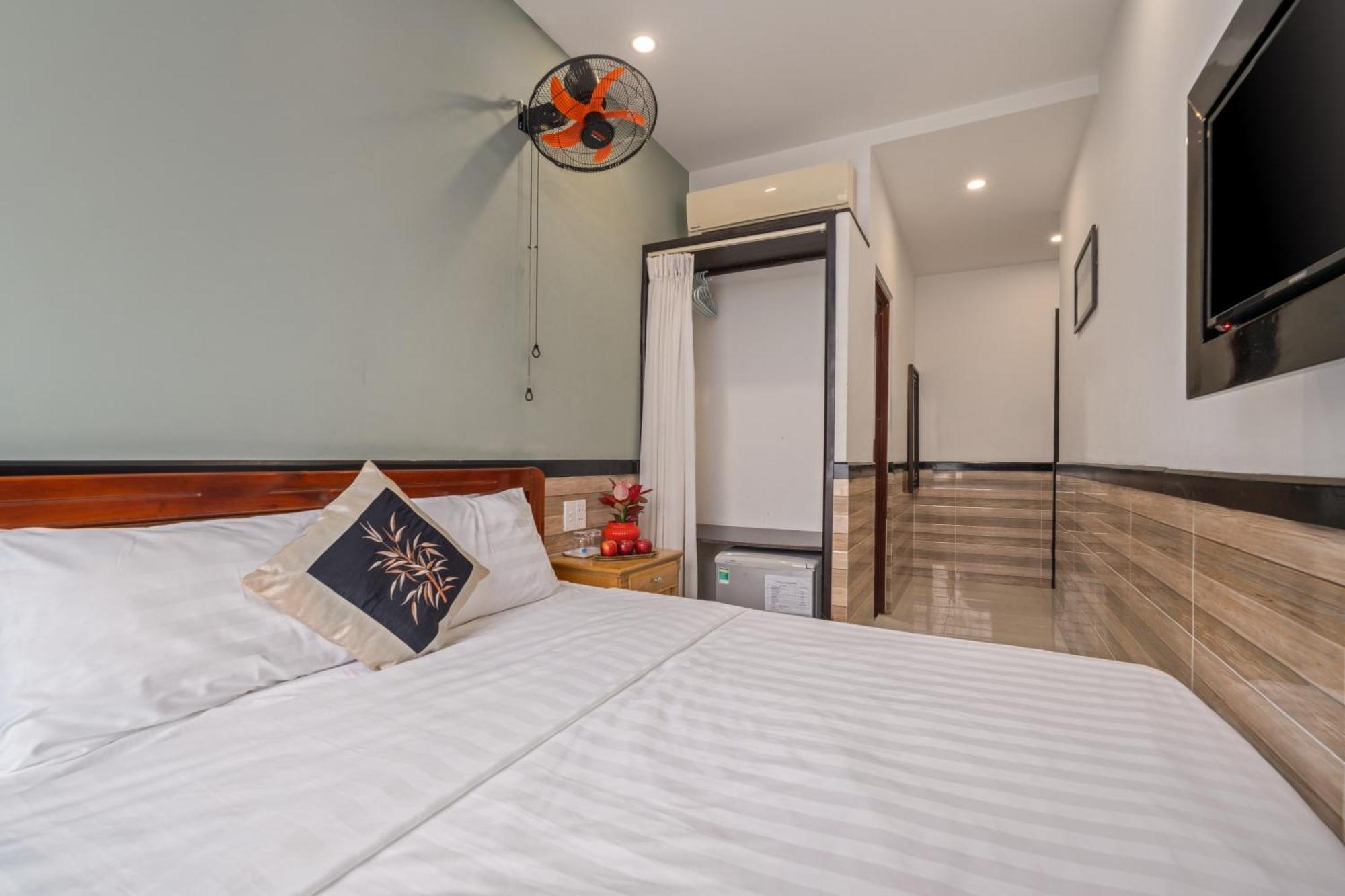 Bo Bo Homestay Хойан Номер фото